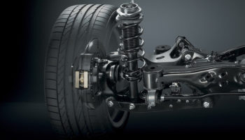 Как проверить подвеску автомобиля своими руками